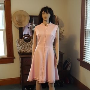 VERY PRETTY  VINTAGE DRESS.